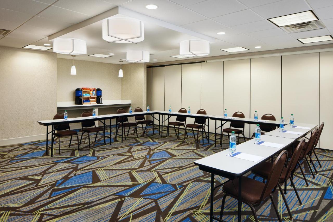 Holiday Inn Express & Suites Jacksonville South East - Medical Center Area By Ihg Bagian luar foto
