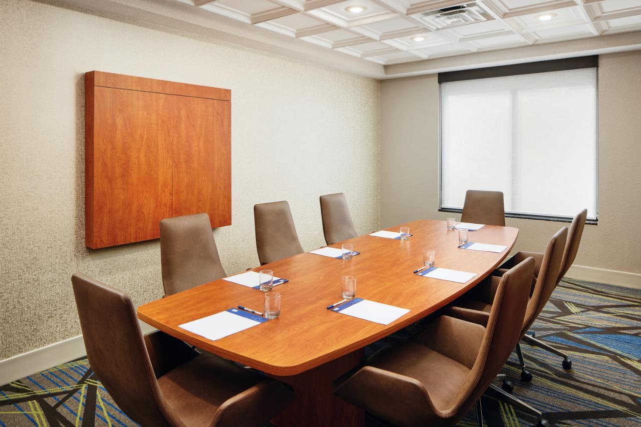 Holiday Inn Express & Suites Jacksonville South East - Medical Center Area By Ihg Bagian luar foto