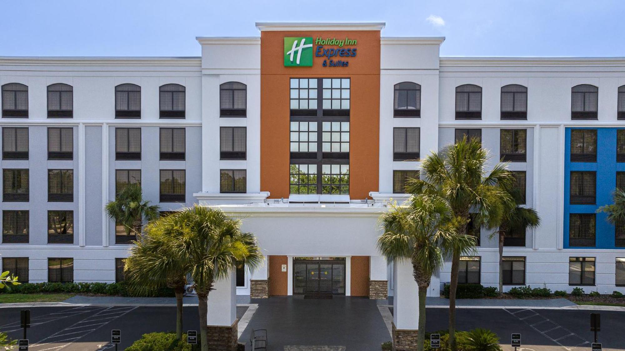 Holiday Inn Express & Suites Jacksonville South East - Medical Center Area By Ihg Bagian luar foto