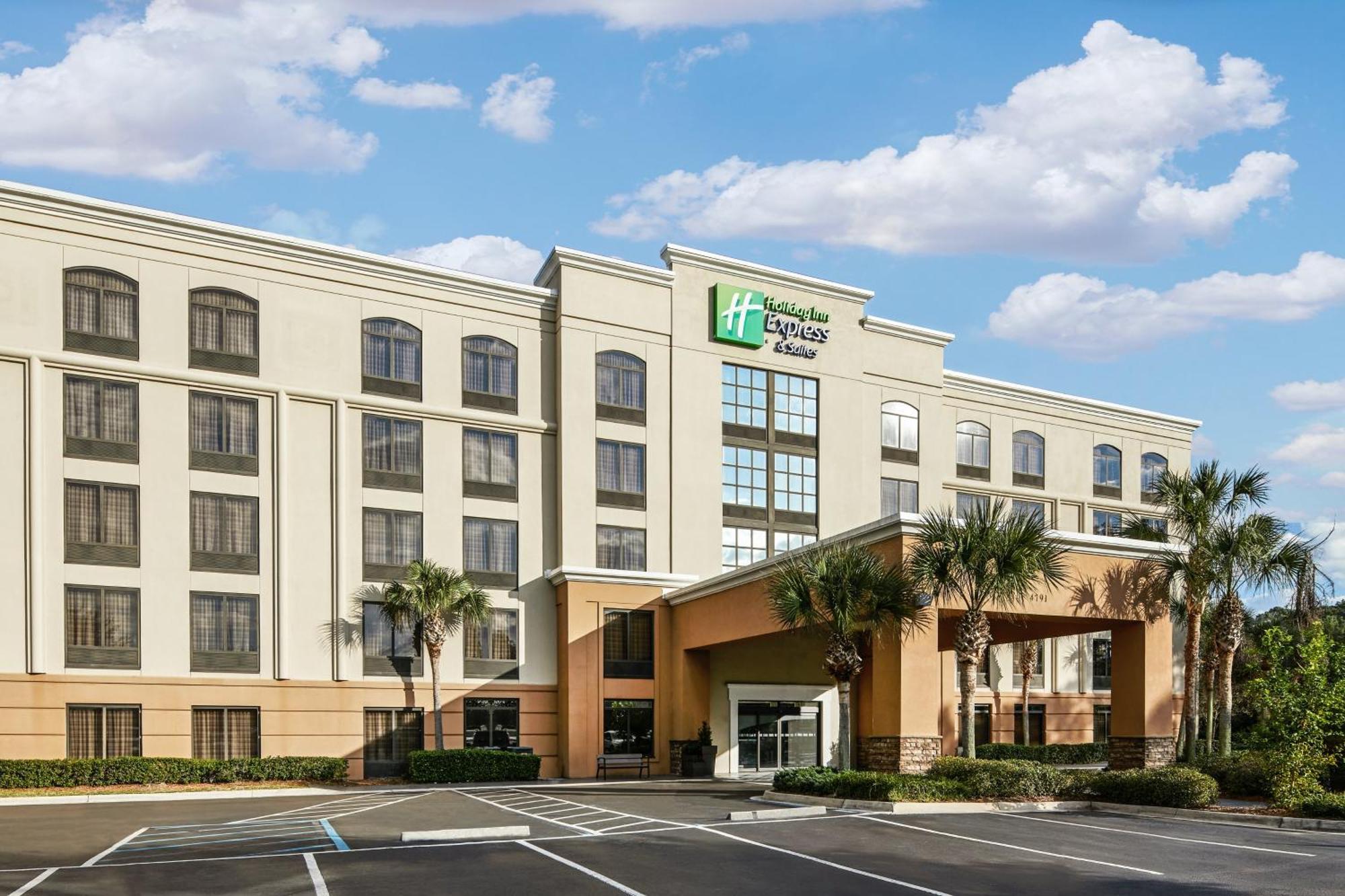 Holiday Inn Express & Suites Jacksonville South East - Medical Center Area By Ihg Bagian luar foto