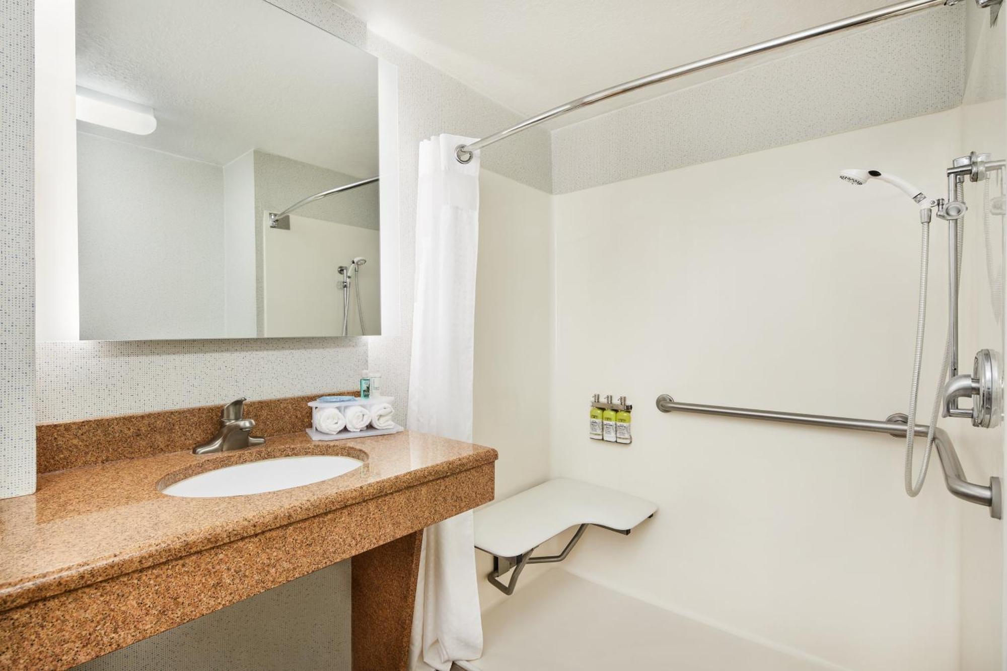 Holiday Inn Express & Suites Jacksonville South East - Medical Center Area By Ihg Bagian luar foto